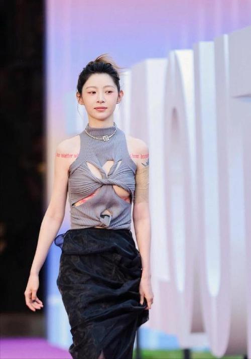 抖音女网红痞幼5000一次海量佳作，网友：内容精彩！