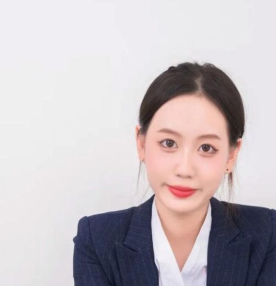 制服美脚裤袜APP即将升级，网友：资源多来点