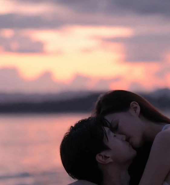 情侣做前看的小视频手机版V1.8.2_情侣做前看的小视频应用