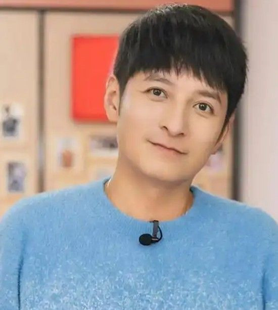 欢迎归来！李维嘉重返湖南卫视，与何炅、汪涵紧紧相拥流泪