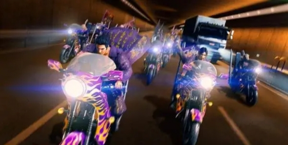 一场涉及百余人的街头激战！《如龙极3》带来全新帮派对决玩法