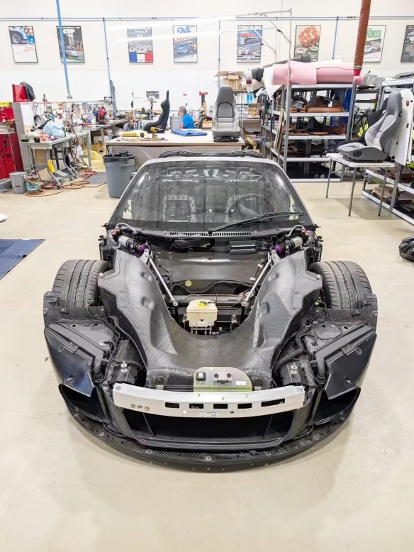 全球仅有此一台！保时捷为其量身定制的独一无二的Carrera_GT_SC即将揭幕 

