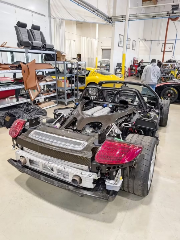 全球仅有此一台！保时捷为其量身定制的独一无二的Carrera_GT_SC即将揭幕 

