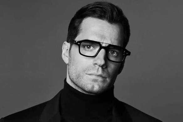 博主声称“颜值与游戏热情呈负相关”，此言一出立即引发玩家们的激烈反击，晒出高颜值明星的照片予以反驳