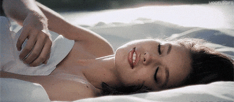 美女爽到高潮嗷嗷嗷叫视频