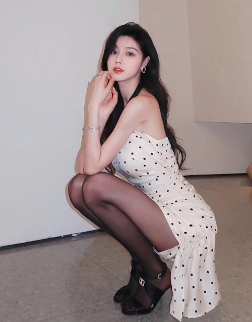 忘忧草wycIa俏佳人污免费版