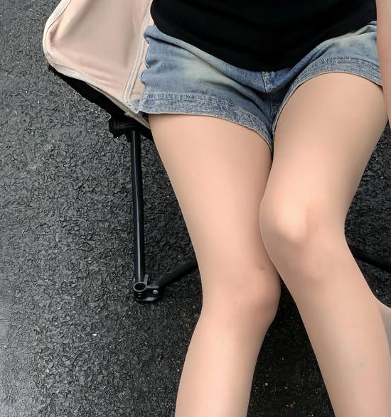 肉色超薄丝袜脚交一区二区