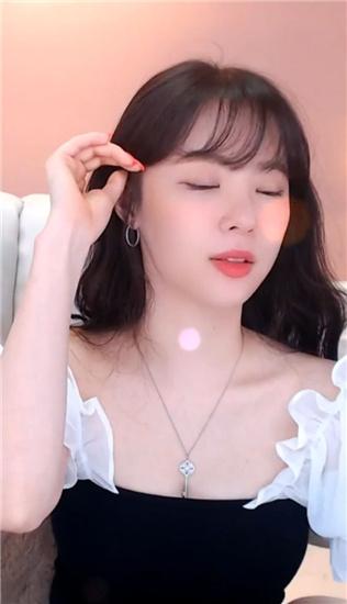 向日葵富二代鸭脖iOS版