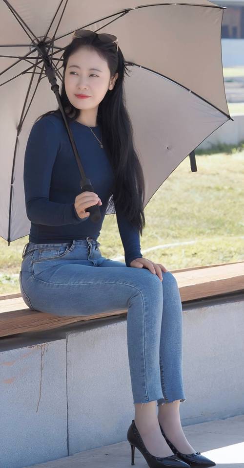 紧身牛仔裤人妻APP