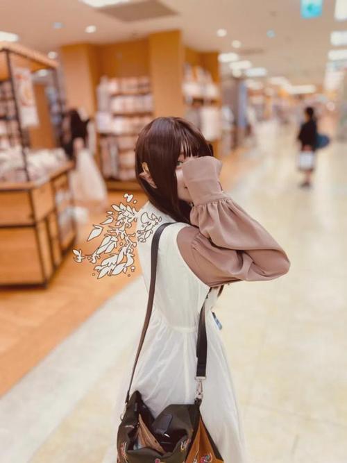 萌白酱在线黑白双丝在线观看