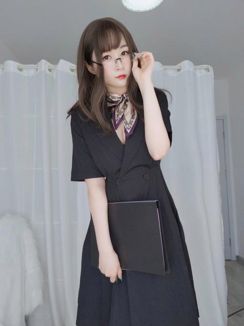 小黄鸭秋葵绿巨人榴莲草莓污版