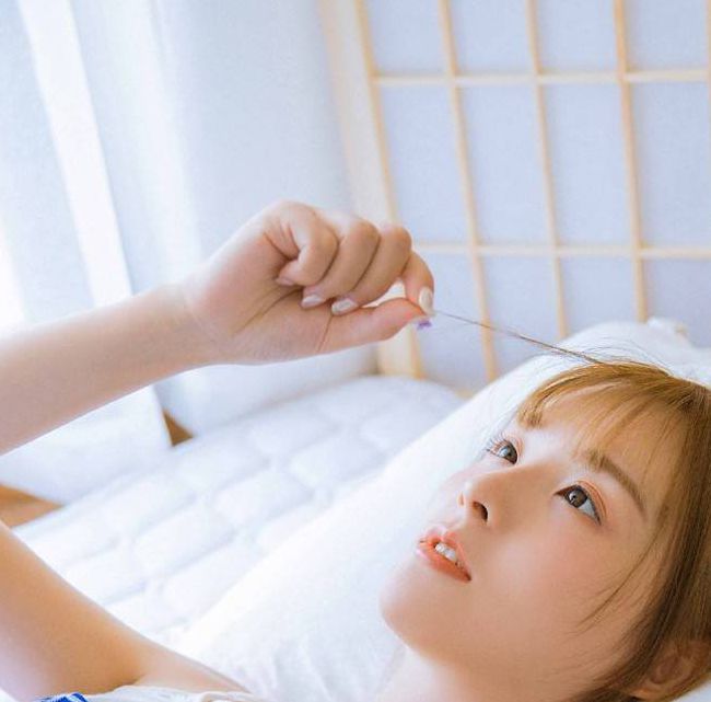 水嫩清纯美女视频在线观看