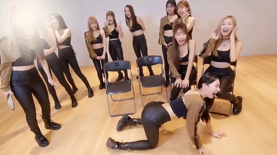 啦啦WWW在线观看视频